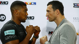 Энтони ДЖОШУА (слева) и Владимир КЛИЧКО.