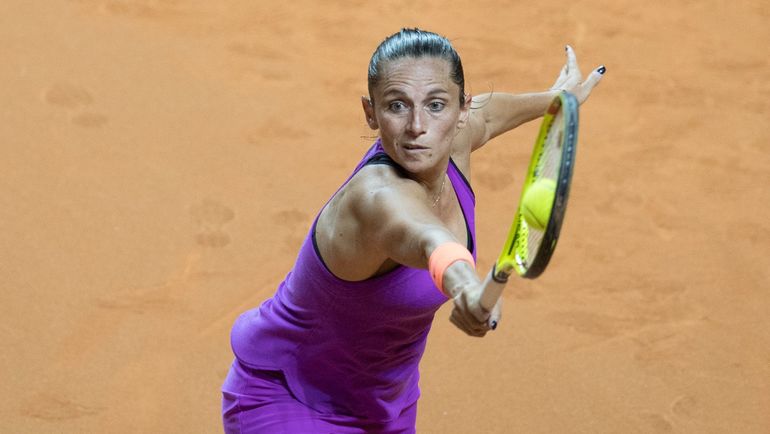 Роберта ВИНЧИ сумела навязать россиянке борьбу лишь в первом сете. Фото AFP Роберта ВИНЧИ сумела навязать россиянке борьбу лишь в первом сете. Фото AFP