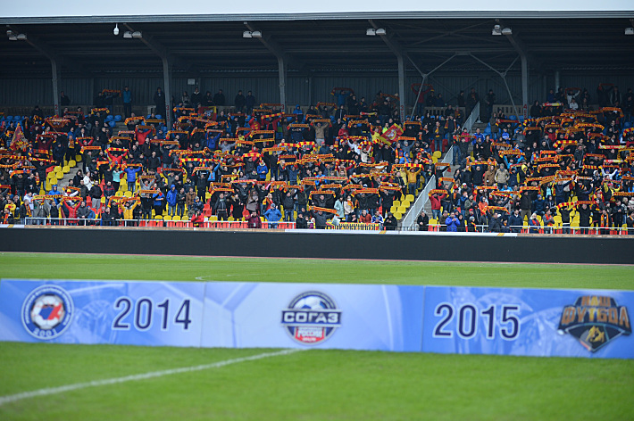 21 марта. Тула. Центральный стадион во время просмотра матча