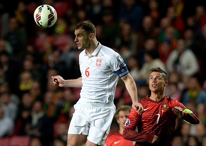 Бранислав ИВАНОВИЧ опережает КРИШТИАНУ РОНАЛДУ.