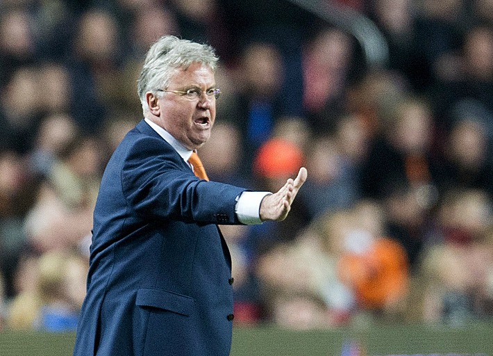 Вторник. Амстердам. Голландия - Испания - 2:0. Главный тренер сборной Голландии Гус ХИДДИНК. Фото REUTERS