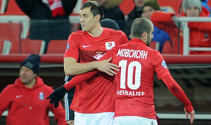 Артем ДЗЮБА и Юра МОВСИСЯН – уже не конкуренты. Фото – Алексей ИВАНОВ,