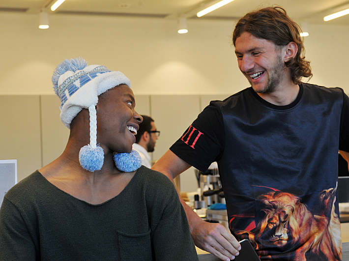 Алибек АЛИЕВ (справа) и еще один шведский новичок ЦСКА Карлуш СТРАНДБЕРГ. Фото - Александр ФЕДОРОВ,