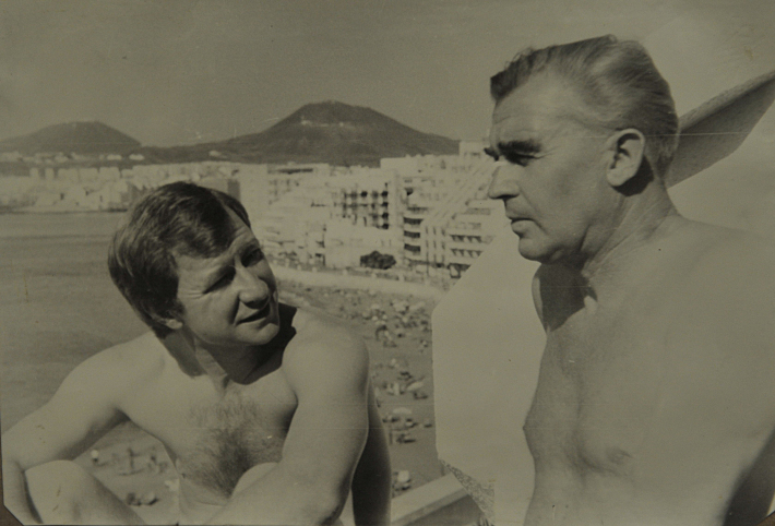 ЭКСПОНАТ №5: НА БЕРЕГУ МОРЯ. ФОТОГРАФИЯ. 1970-е. Из архива Андрея Коршунова