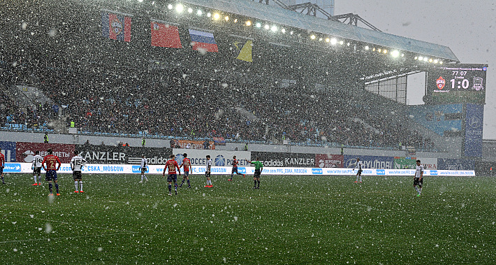 ЦСКА повел в счете в скандинавскую погоду, а пропустил - в южную. Фото - Алексей ИВАНОВ,