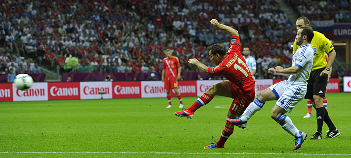 16 июня 2012 года. Варшава. Россия - Греция - 0:1. Промах Александра КЕРЖАКОВА. Фото - Александр ФЕДОРОВ,