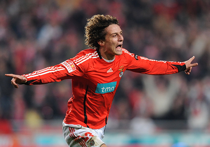 Давид ЛУИЗ. Фото - AFP