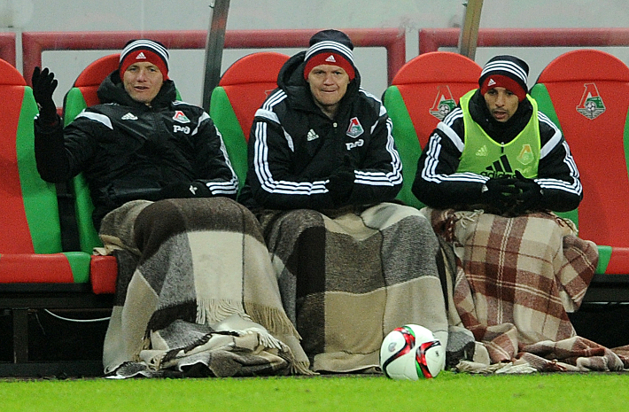 Роман ПАВЛЮЧЕНКО, Тарас МИХАЛИК и Мбарк БУССУФА. Фото - Никита УСПЕНСКИЙ,