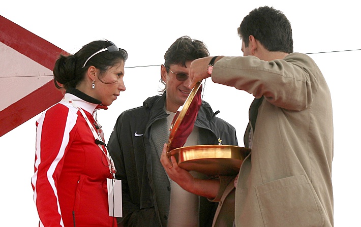 2 июня 2007 года. Москва. Леонид ФЕДУН закладывает капсулу на поле в Тушине, где будет построен стадион