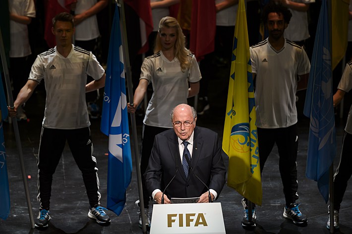 Зепп БЛАТТЕР в Цюрихе. Фото - AFP