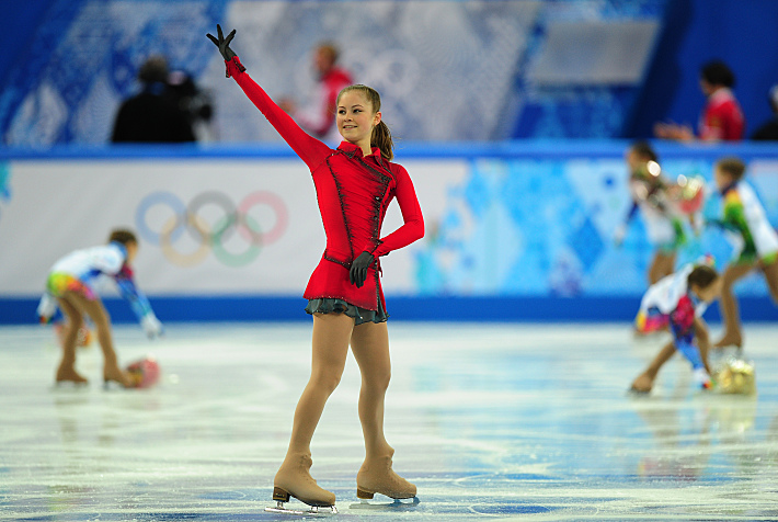 9 февраля 2014 года. Сочи. Юлия ЛИПНИЦКАЯ после произвольной программы в золотом командном турнире. Фото - Александр ФЕДОРОВ,