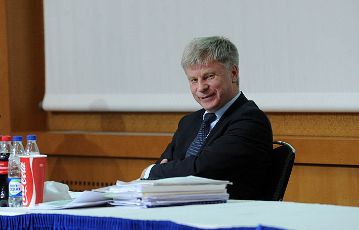 Николай ТОЛСТЫХ.