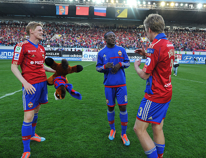 Чемпионы России-2014/14 Расмус ЭЛЬМ, Сейду ДУМБЬЯ и Понтус ВЕРНБЛУМ. Фото - Александр ФЕДОРОВ,