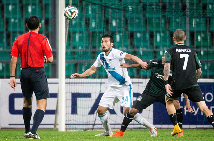 Эсекиэль ГАРАЙ (№24) добавил надежности обороне