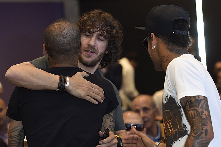 Поддержать Дани АЛВЕСА и НЕЙМАРА с