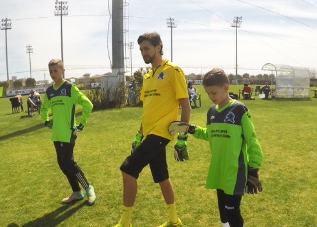 Руслан НИГМАТУЛЛИН и его школа вратарей. Фото - из личного архива.