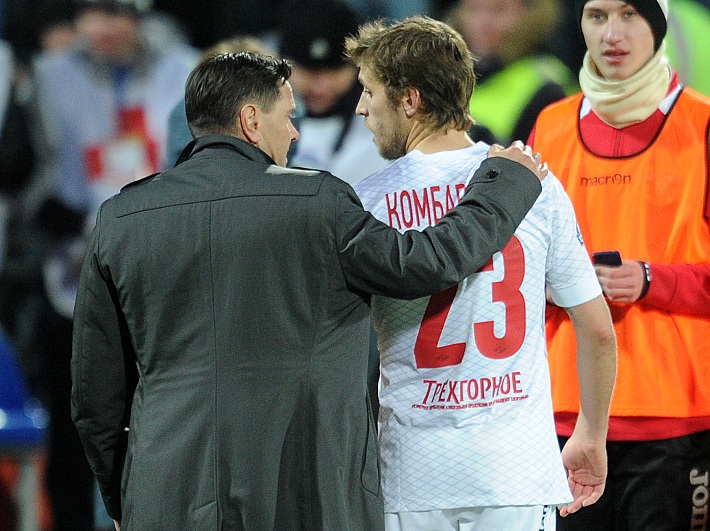 Дмитрий АЛЕНИЧЕВ и Дмитрий КОМБАРОВ (№23). Фото - Алексей ИВАНОВ,