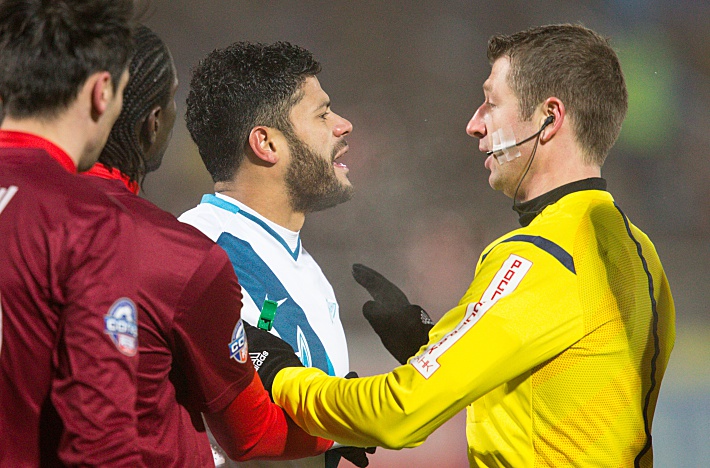 Осенью из-за ссоры между ХАЛКОМ и Алексеем МАТЮНИНЫМ в российском футболе разгорелся скандал. Фото - Вячеслав ЕВДОКИМОВ, ФК