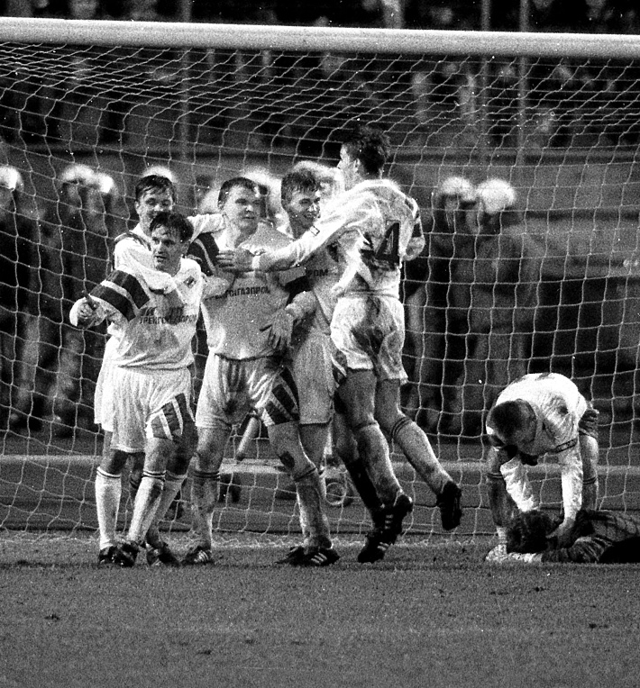 Дмитрий АЛЕНИЧЕВ (слева) и Сергей ГОРЛУКОВИЧ (в центре). Фото Григорий ФИЛИППОВ