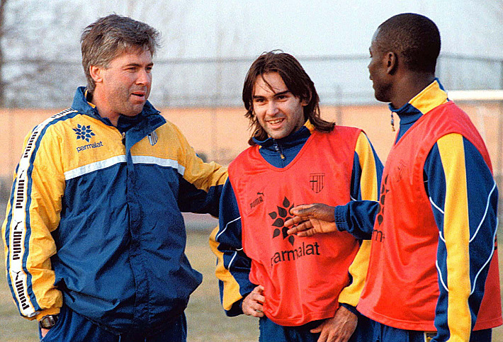 Карло АНЧЕЛОТТИ (слева) в