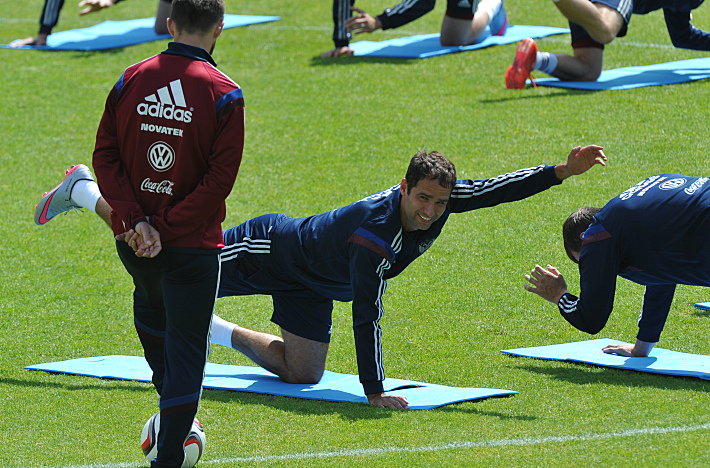 Роман ШИРОКОВ работает под наблюдением Сергея СЕМАКА. Фото Александр ФЕДОРОВ,