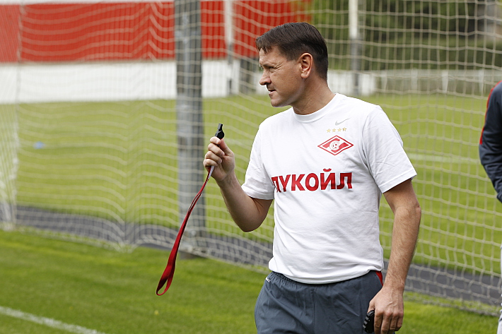 Главный тренер