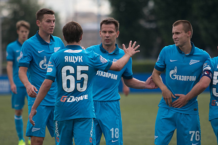 Константин ЗЫРЯНОВ (№18) стал вожаком в