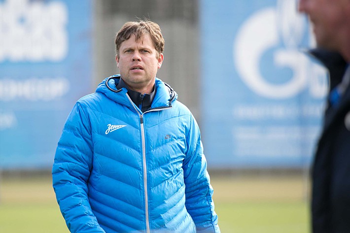 Главный тренер