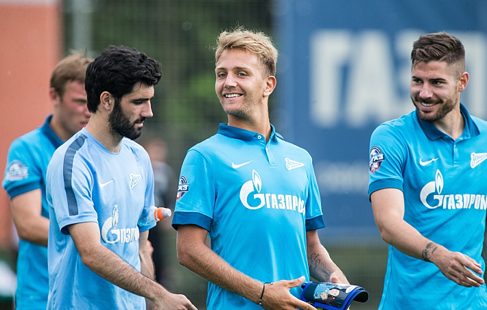 Луиш НЕТУ, Доменико КРИШИТО и ХАВИ ГАРСИЯ. Фото Вячеслав ЕВДОКИМОВ, ФК