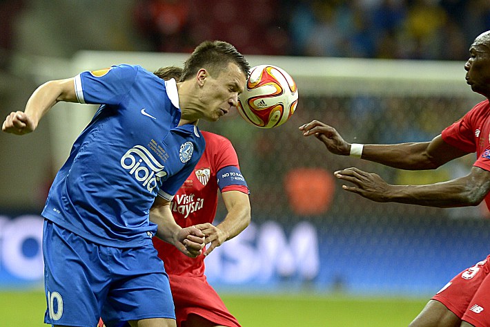 Евгений КОНОПЛЯНКА (10). Фото AFP