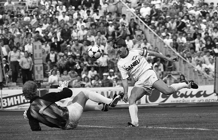 1989 год. Андрей МАНАННИКОВ против Федора ЧЕРЕНКОВА. Фото - Александр ФЕДОРОВ,