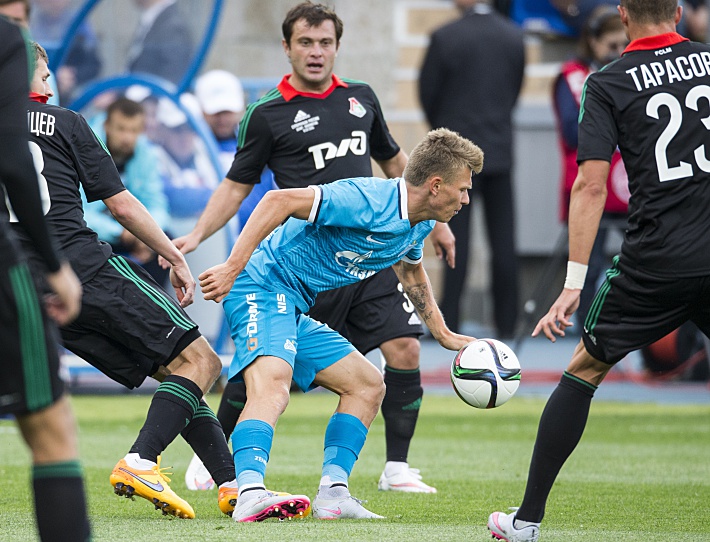 Железнодорожники практически весь матч не давали игрокам