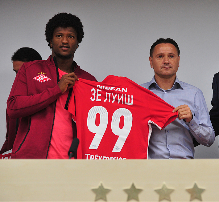 ЗЕ ЛУИШ и Дмитрий АЛЕНИЧЕВ. Фото - Александр ФЕДОРОВ,