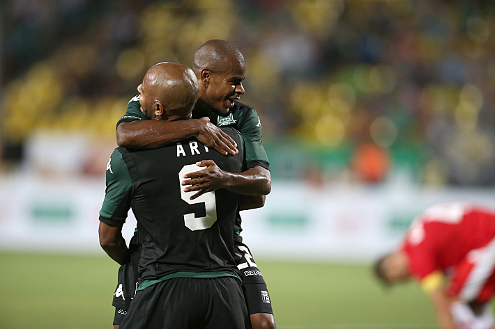 АРИ и ЖОАОЗИНЬЮ. Фото Виталий ТИМКИВ