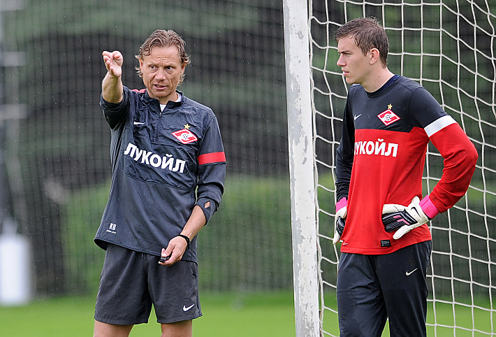 Валерий КАРПИН в один момент поверил в Антона МИТРЮШКИНА. Мурат Якин почти не верил в юное дарование. Как поведет себя Дмитрий Аленичев - узнаем совсем скоро. Фото Александр ФЕДОРОВ,