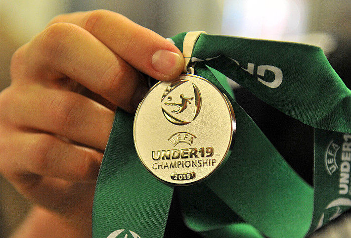 Та самая серебряная медаль. Фото - Алексей ИВАНОВ,