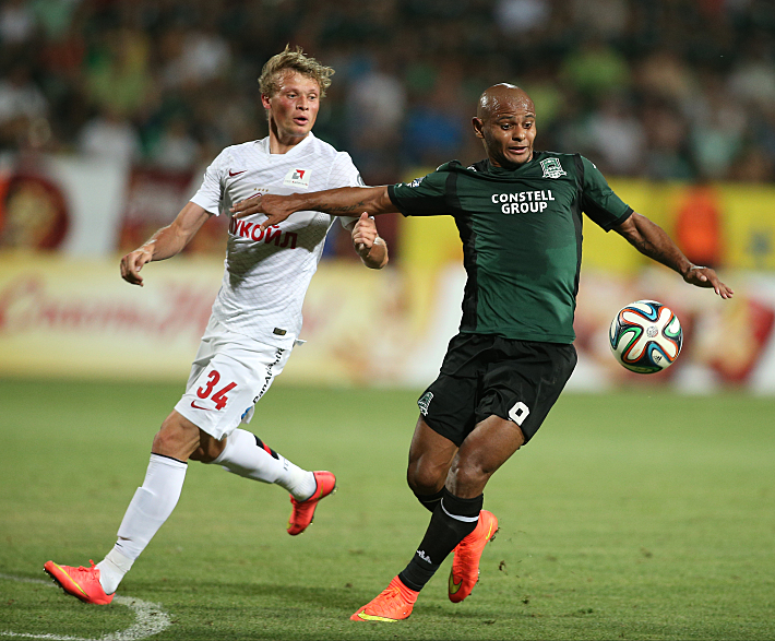 В матче второго круга сезона-2014/15 спартаковцы не уследили за нападающим