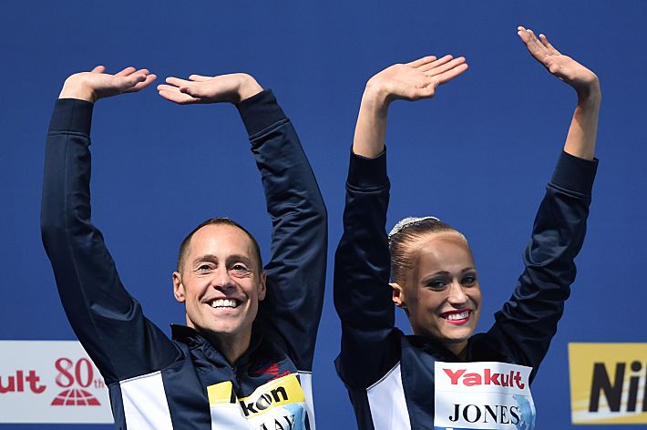 Билл МЭЙ и Кристина ЛЭМ-АНДЕРВУД. Фото AFP