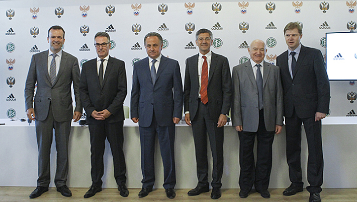 Сегодня. Москва. Подписание четырехстороннего меморандума о сотрудничестве между Минспорта РФ, РФС, Немецким футбольным союзом и Adidas. Фото - РФС