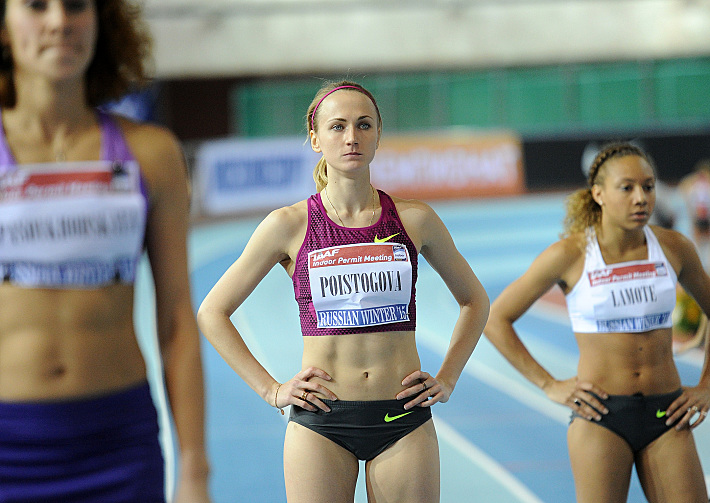 Екатерина ПОИСТОГОВА (в центре). Фото - Алексей ИВАНОВ,